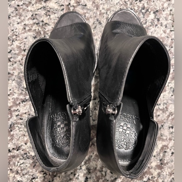 Vince Camuto Booties Size 9 - Picture 3 of 4